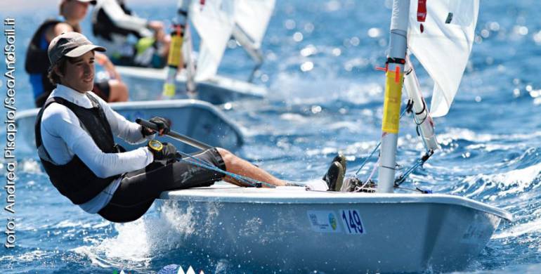 Esulta Lucia Nicolini, tricolore di vela